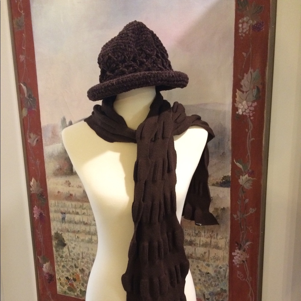 Brown chenille hat and scarf - Picture 1 of 2